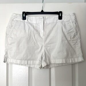 Vineyard Vines shorts